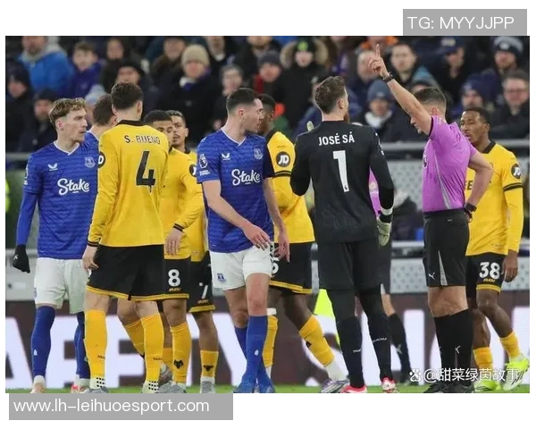 弗莱明精彩凌空端射助伯恩利首开纪录狼队陷入落后困境