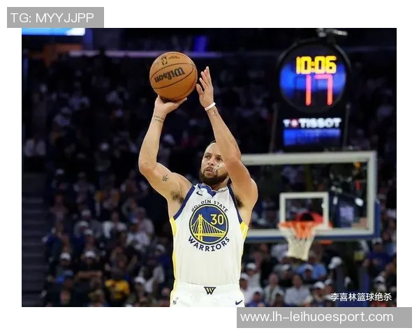 库里上半场表现抢眼13投7中斩获18分外加6助攻和2盖帽展现全面能力